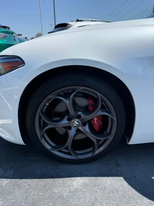 2021 Alfa Romeo Giulia - Image 2 of 9