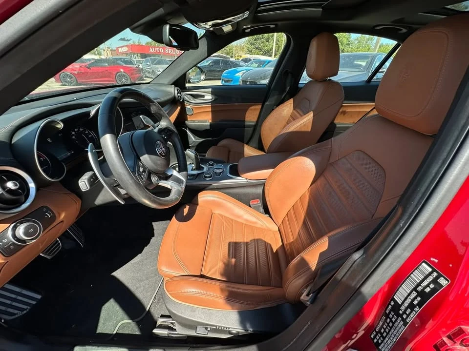 2021 Alfa Romeo Giulia - Image 10 of 20