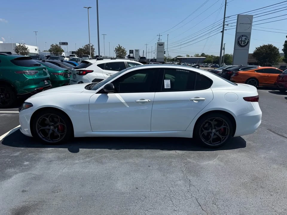 2021 Alfa Romeo Giulia - Image 3 of 9