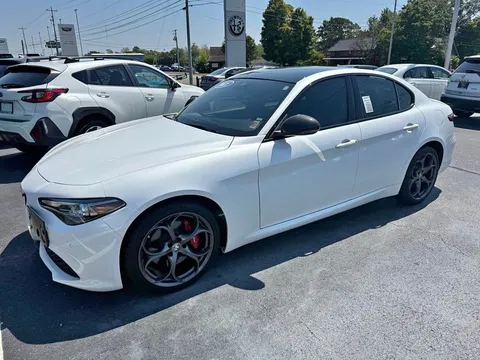 2021 Alfa Romeo Giulia Ti Sport Sedan 4D
