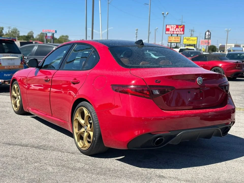 2021 Alfa Romeo Giulia - Image 8 of 20