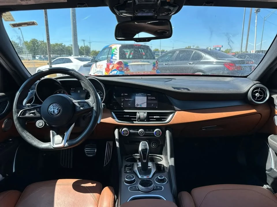 2021 Alfa Romeo Giulia - Image 12 of 20