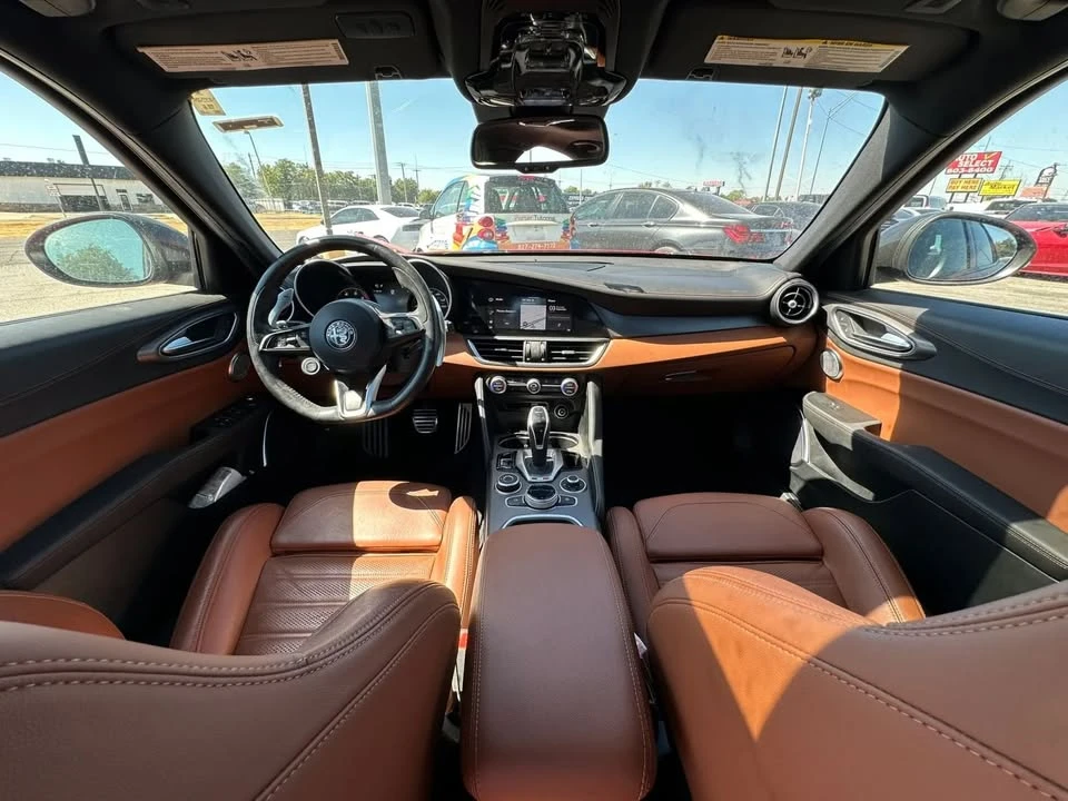 2021 Alfa Romeo Giulia - Image 2 of 20