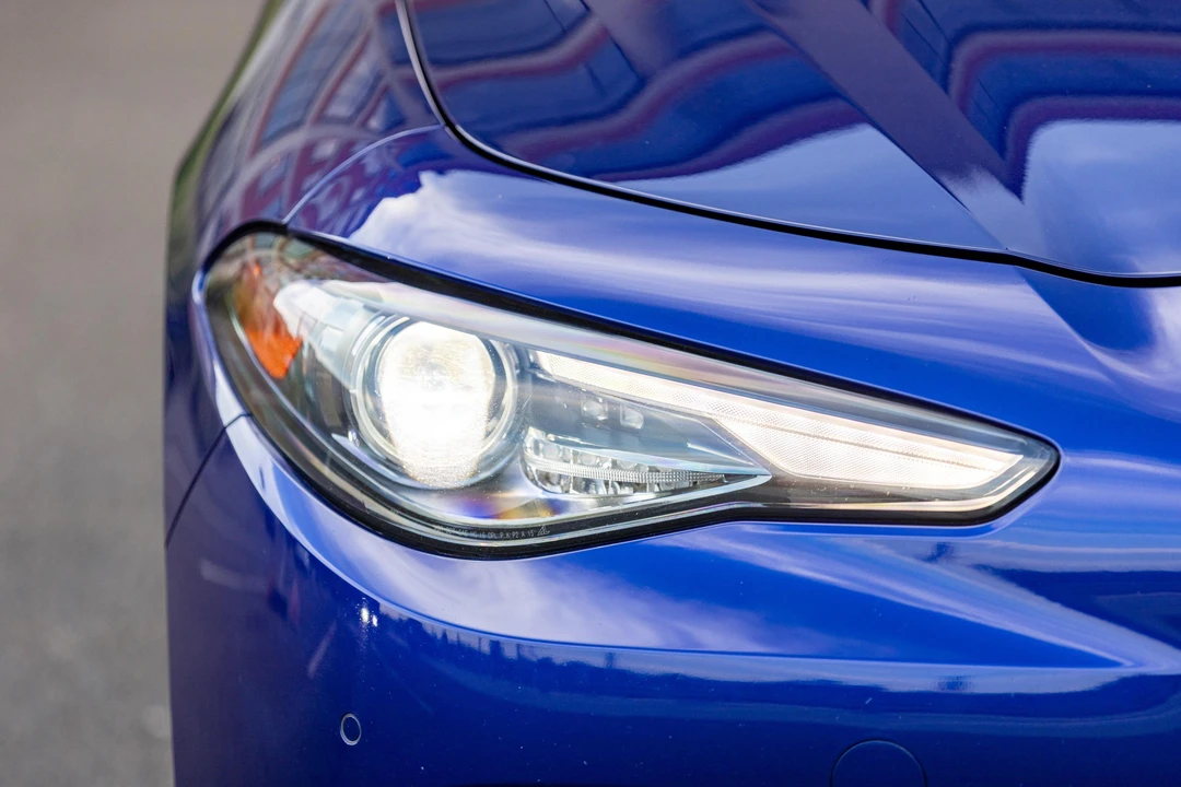 2021 Alfa Romeo Giulia - Image 11 of 31