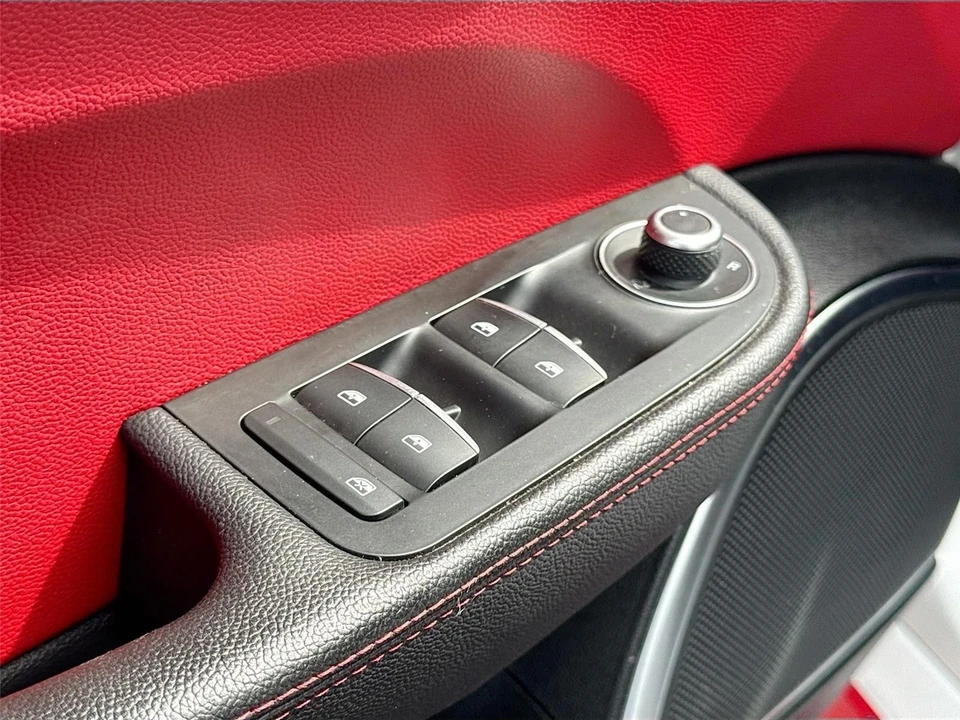 2021 Alfa Romeo Giulia - Image 18 of 21