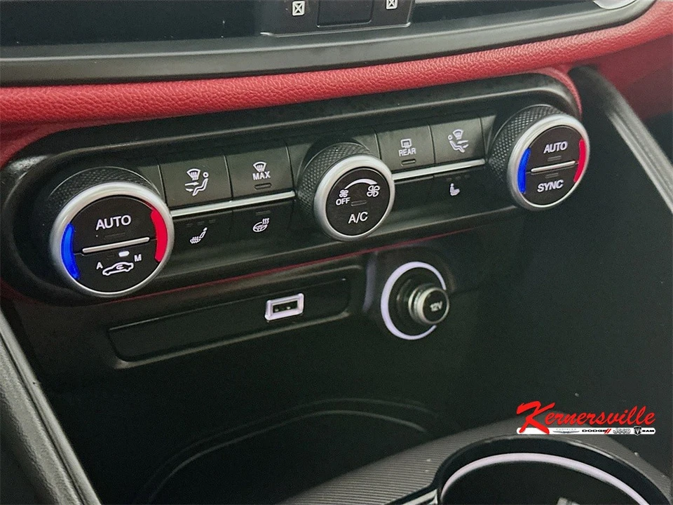 2021 Alfa Romeo Giulia - Image 18 of 21
