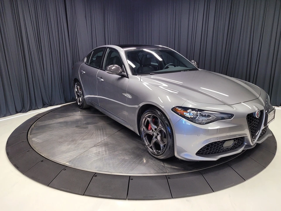 2021 Alfa Romeo Giulia - Image 4 of 12
