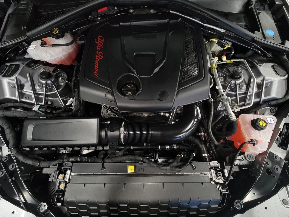 2021 Alfa Romeo Giulia - Image 3 of 12