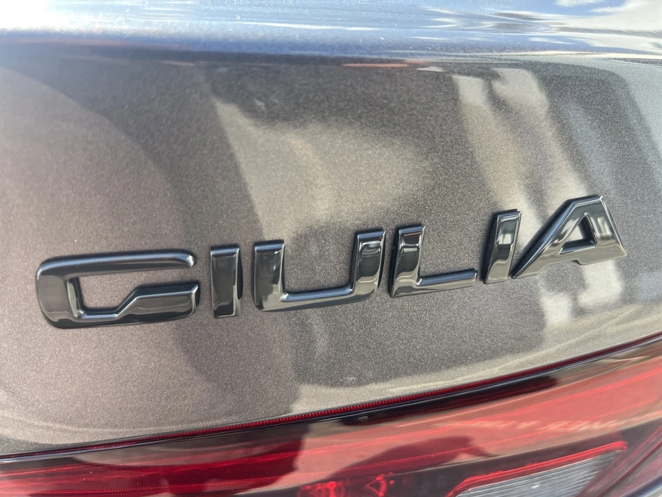 2021 Alfa Romeo Giulia - Image 7 of 12