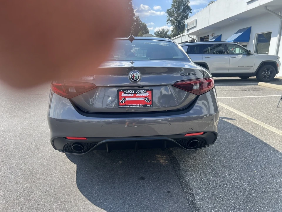 2021 Alfa Romeo Giulia - Image 2 of 12