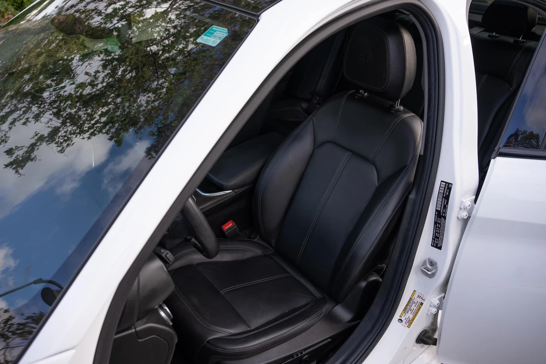2021 Alfa Romeo Giulia - Image 27 of 31