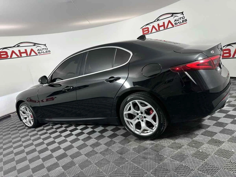 2021 Alfa Romeo Giulia - Image 6 of 21
