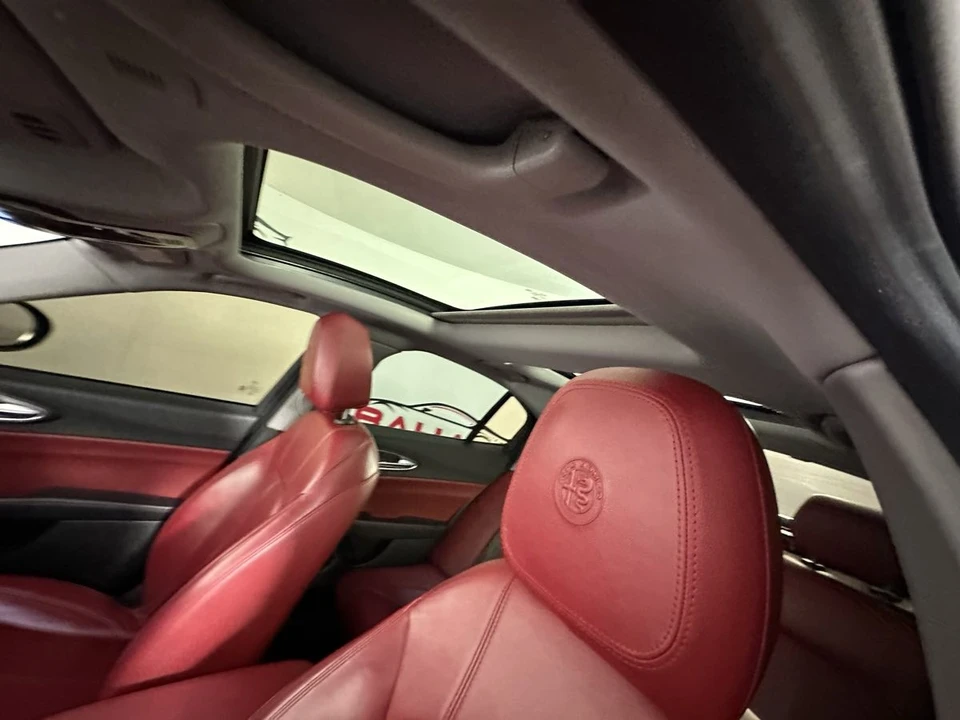 2021 Alfa Romeo Giulia - Image 19 of 21