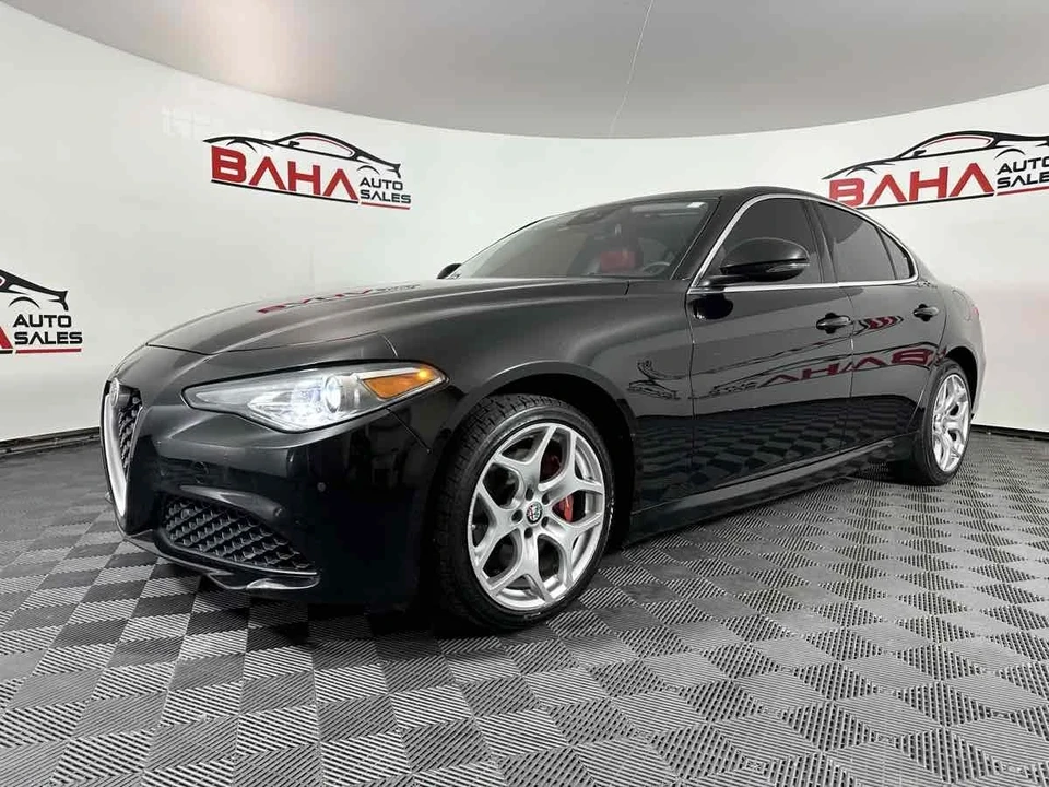 2021 Alfa Romeo Giulia - Image 2 of 21