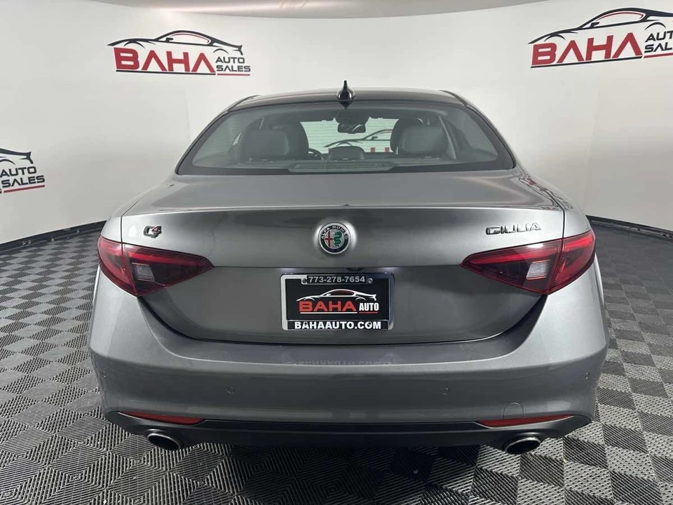 2021 Alfa Romeo Giulia - Image 7 of 21
