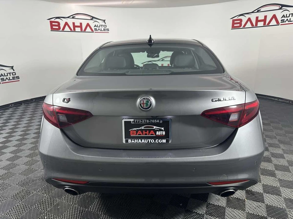 2021 Alfa Romeo Giulia - Image 7 of 21