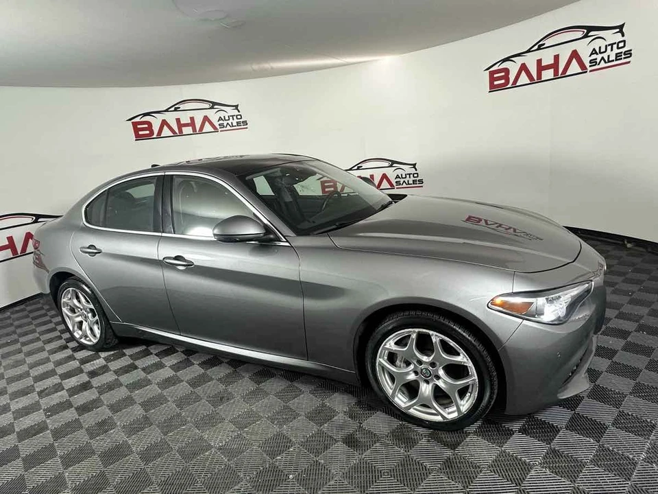 2021 Alfa Romeo Giulia - Image 11 of 21