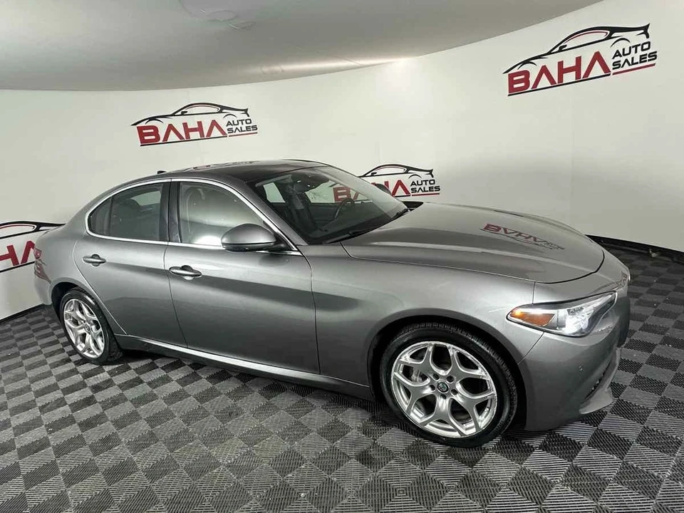 2021 Alfa Romeo Giulia - Image 11 of 21