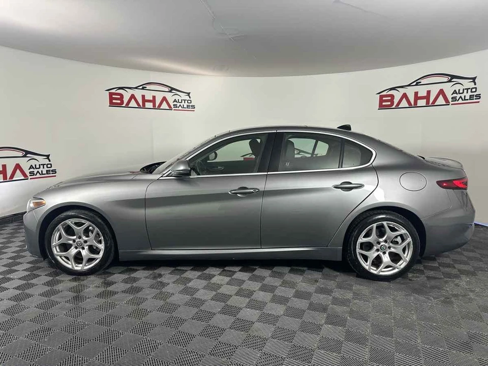 2021 Alfa Romeo Giulia - Image 4 of 21