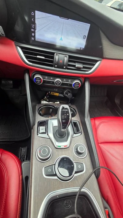 2021 Alfa Romeo Giulia - Image 4 of 12
