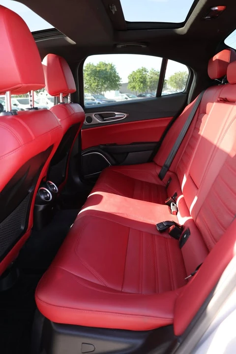 2021 Alfa Romeo Giulia - Image 16 of 19