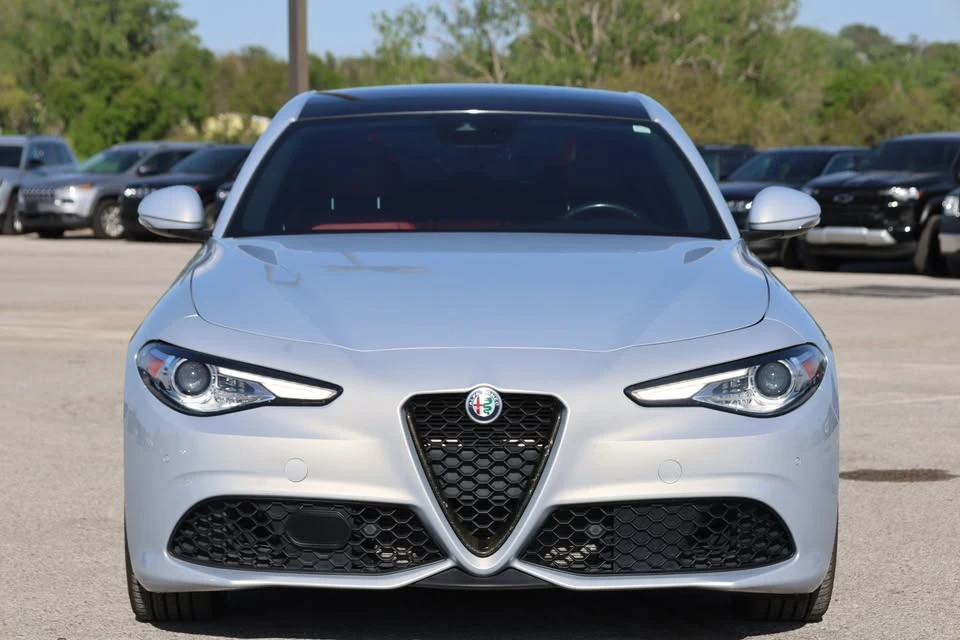 2021 Alfa Romeo Giulia - Image 2 of 19