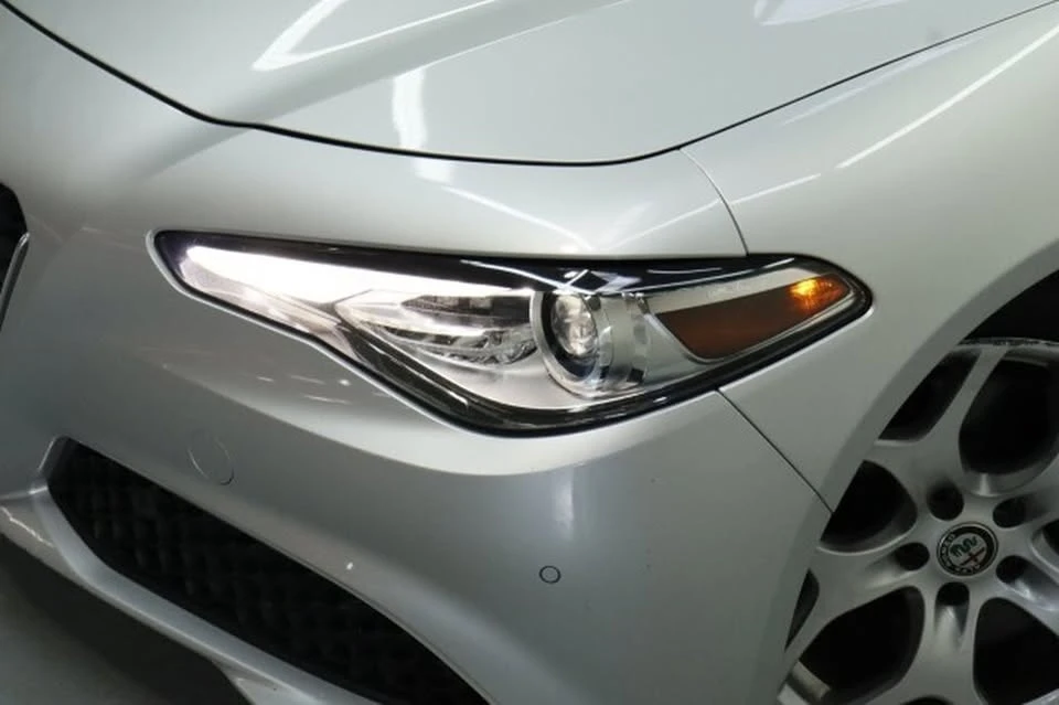 2021 Alfa Romeo Giulia - Image 2 of 20