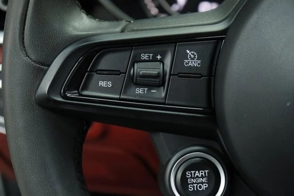 2021 Alfa Romeo Giulia - Image 11 of 20