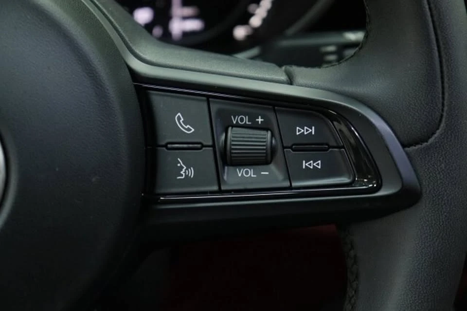2021 Alfa Romeo Giulia - Image 12 of 20
