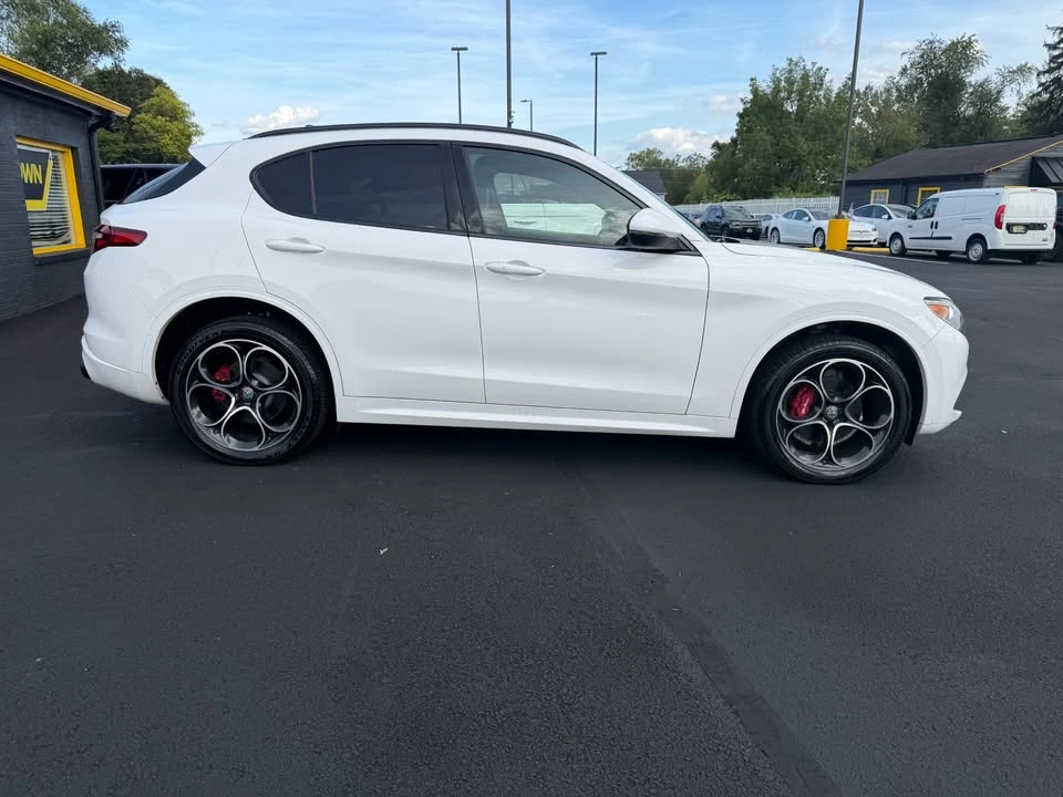 2021 Alfa Romeo Stelvio - Image 5 of 20