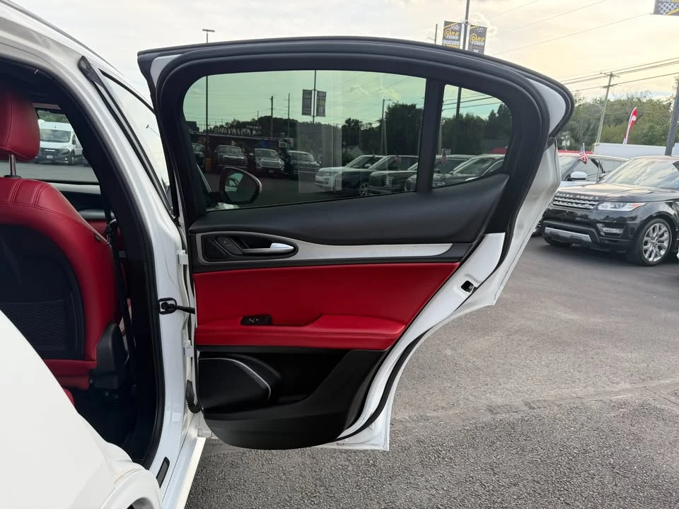 2021 Alfa Romeo Stelvio - Image 14 of 20