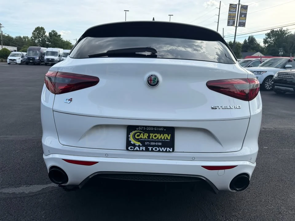 2021 Alfa Romeo Stelvio - Image 7 of 20