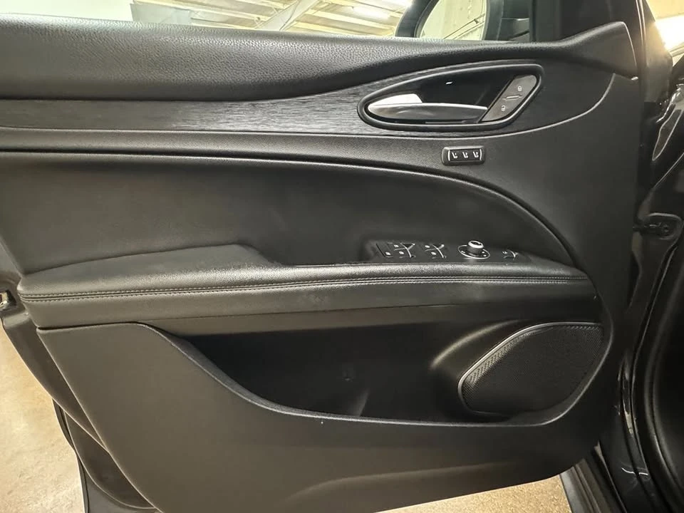 2021 Alfa Romeo Stelvio - Image 9 of 20