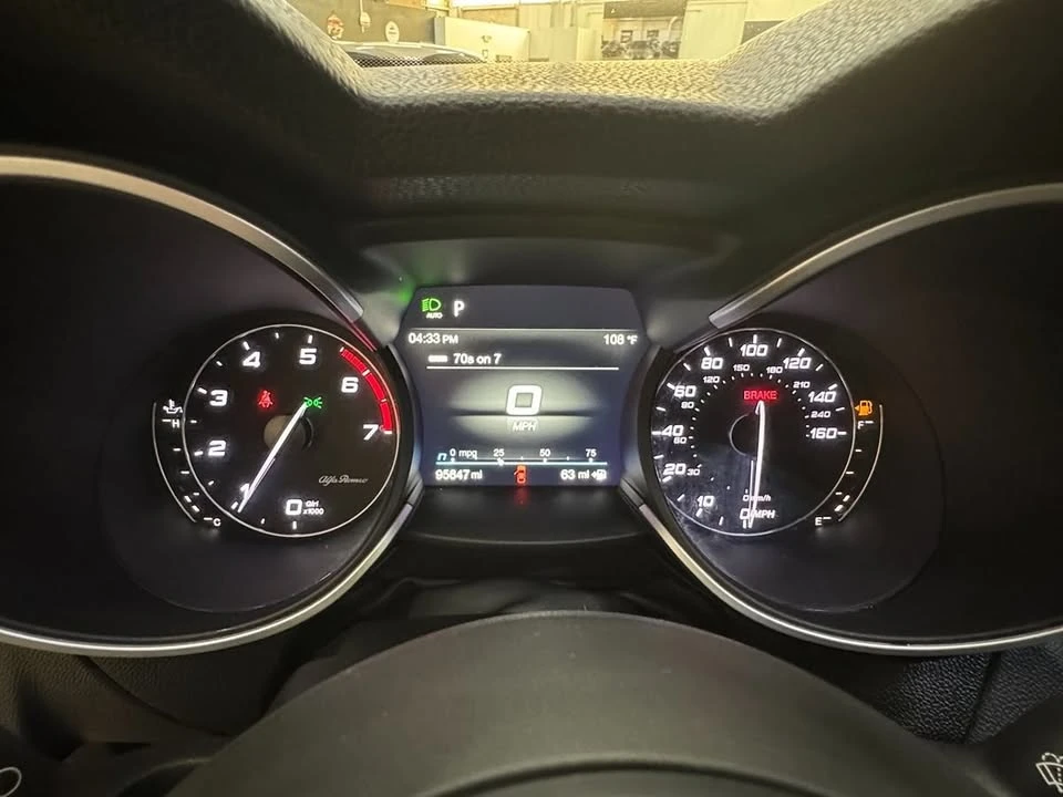 2021 Alfa Romeo Stelvio - Image 18 of 20