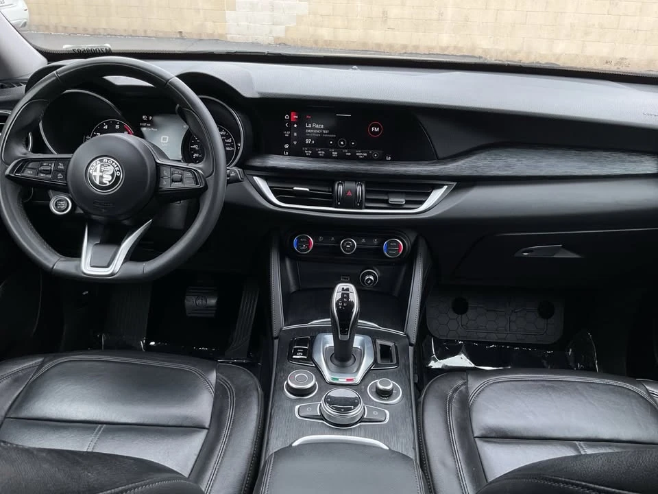 2021 Alfa Romeo Stelvio - Image 15 of 20