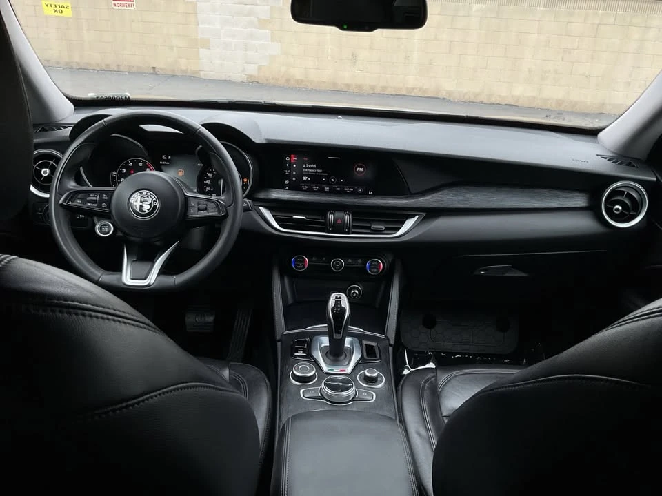 2021 Alfa Romeo Stelvio - Image 17 of 20