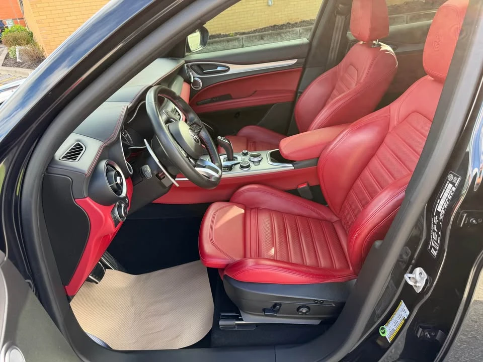 2021 Alfa Romeo Stelvio - Image 2 of 20