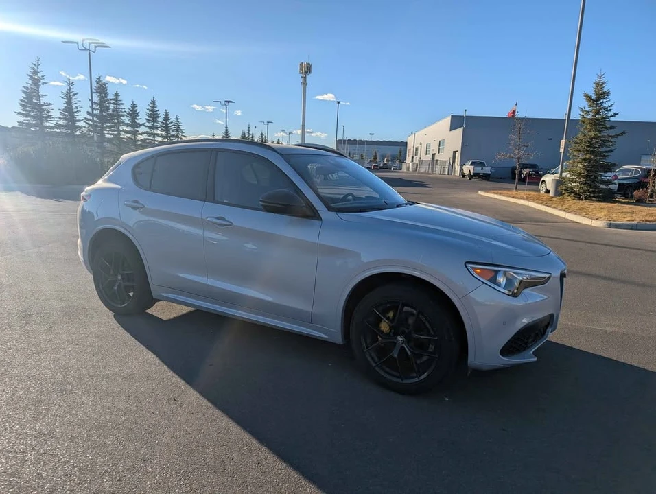 2021 Alfa Romeo Stelvio - Image 2 of 10