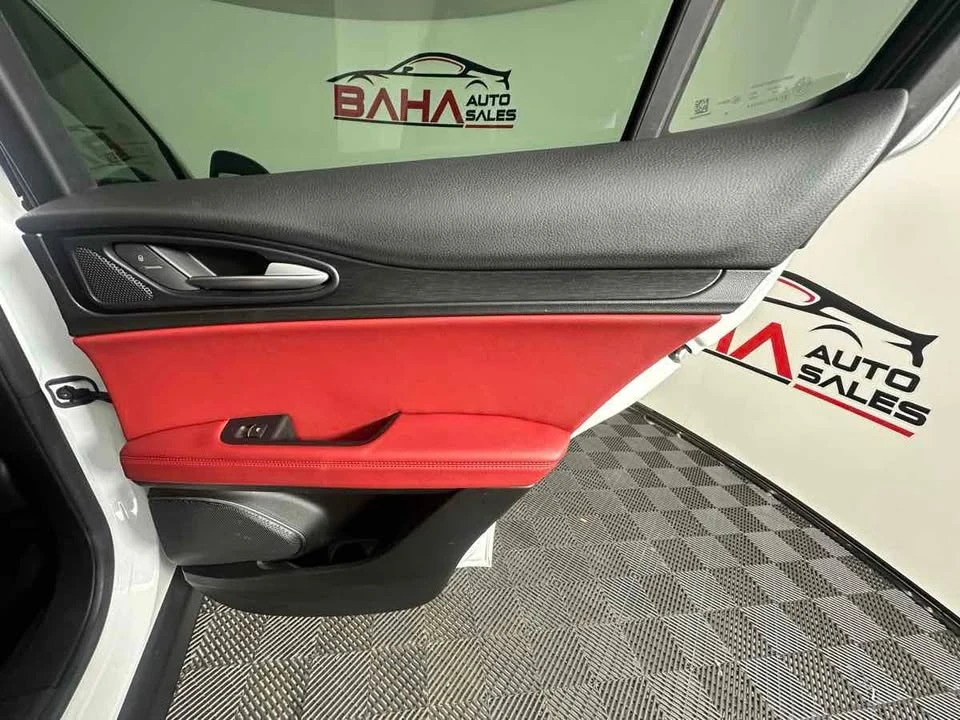 2021 Alfa Romeo Stelvio - Image 18 of 20