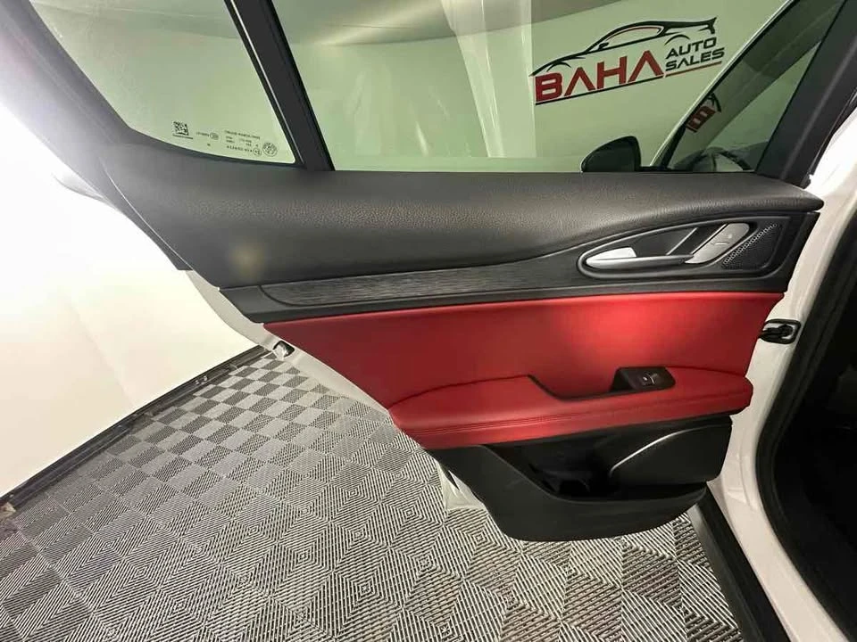 2021 Alfa Romeo Stelvio - Image 17 of 20