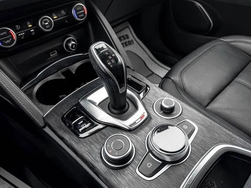 2021 Alfa Romeo Stelvio - Image 12 of 14