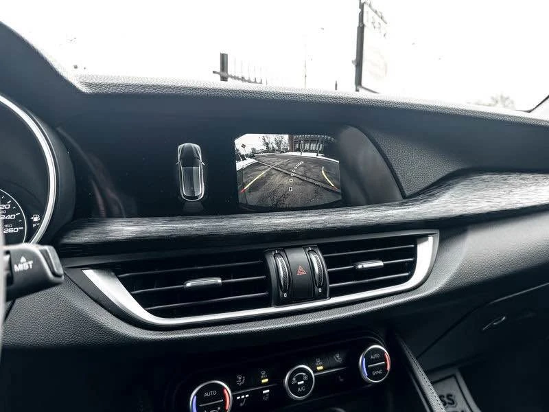 2021 Alfa Romeo Stelvio - Image 13 of 14