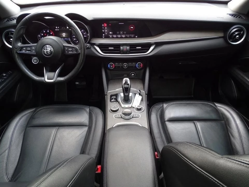 2021 Alfa Romeo Stelvio - Image 8 of 16