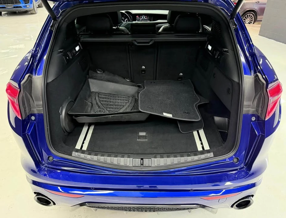 2021 Alfa Romeo Stelvio - Image 17 of 20