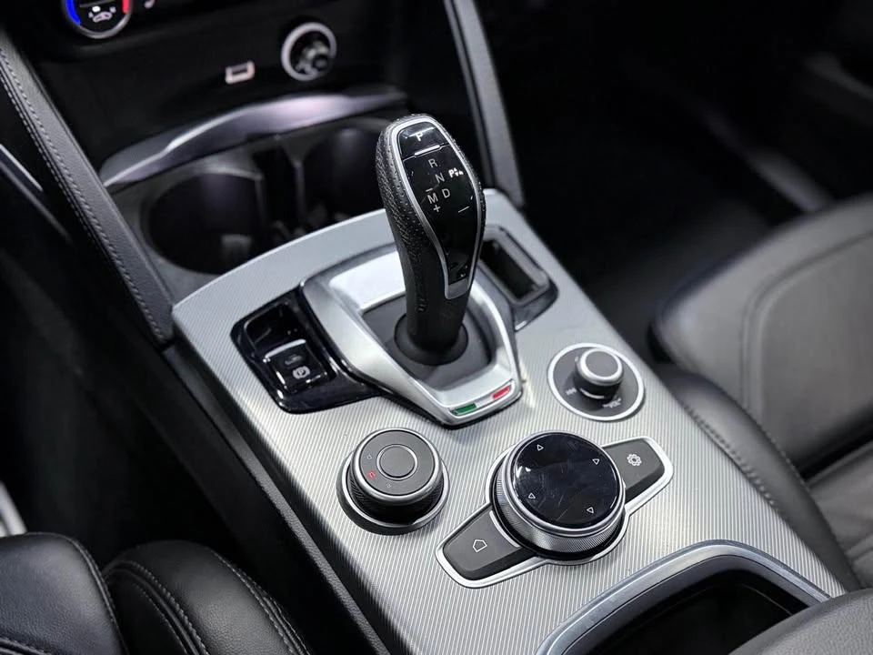 2021 Alfa Romeo Stelvio - Image 11 of 20