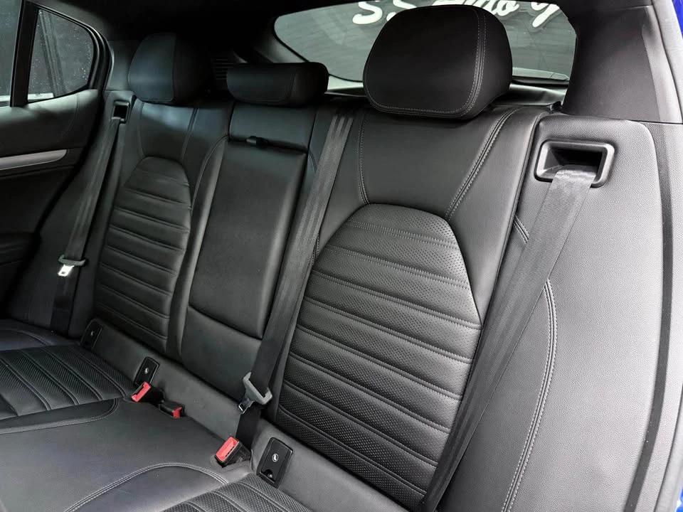 2021 Alfa Romeo Stelvio - Image 14 of 20