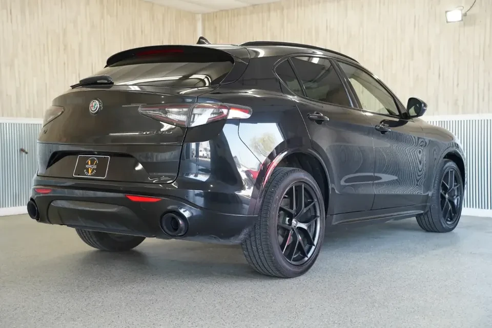 2021 Alfa Romeo Stelvio - Image 7 of 20