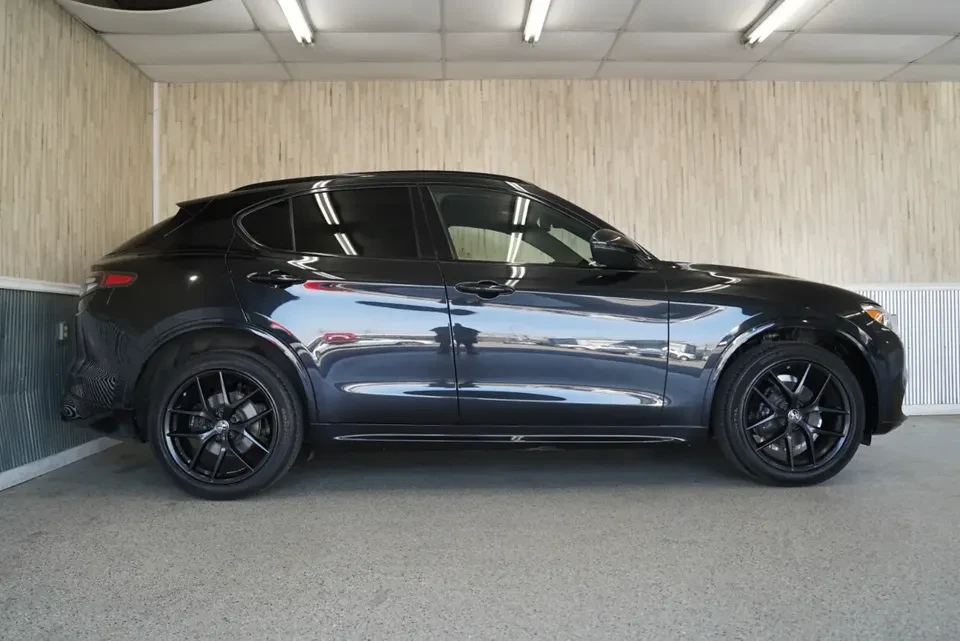 2021 Alfa Romeo Stelvio - Image 4 of 20