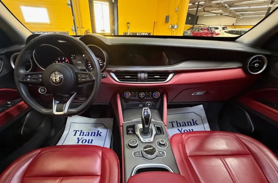 2021 Alfa Romeo Stelvio - Image 15 of 16