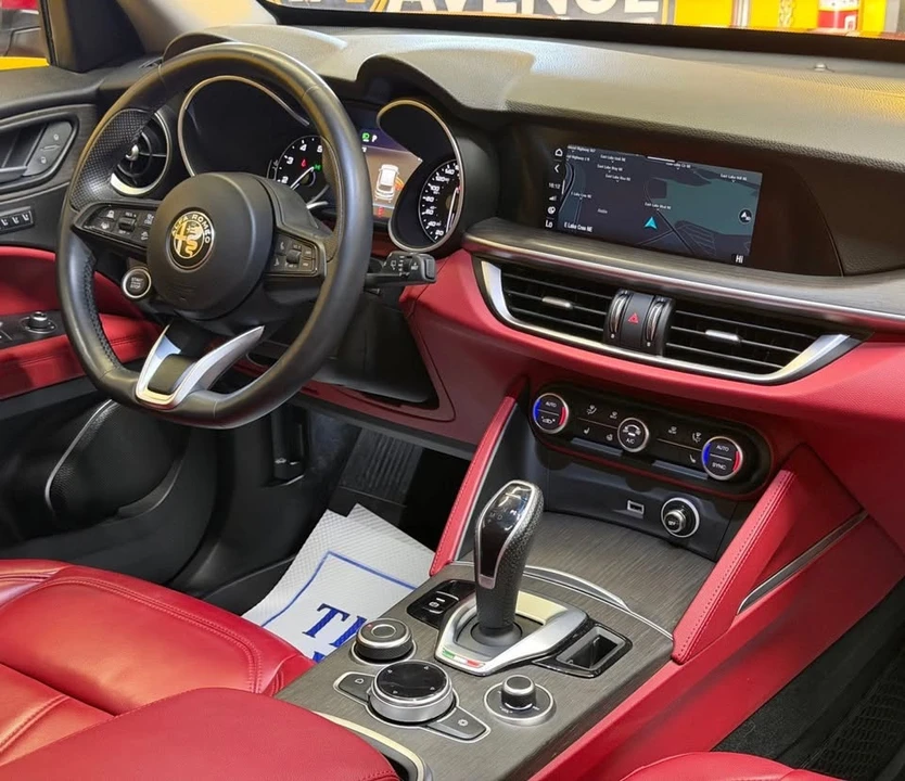 2021 Alfa Romeo Stelvio - Image 14 of 16
